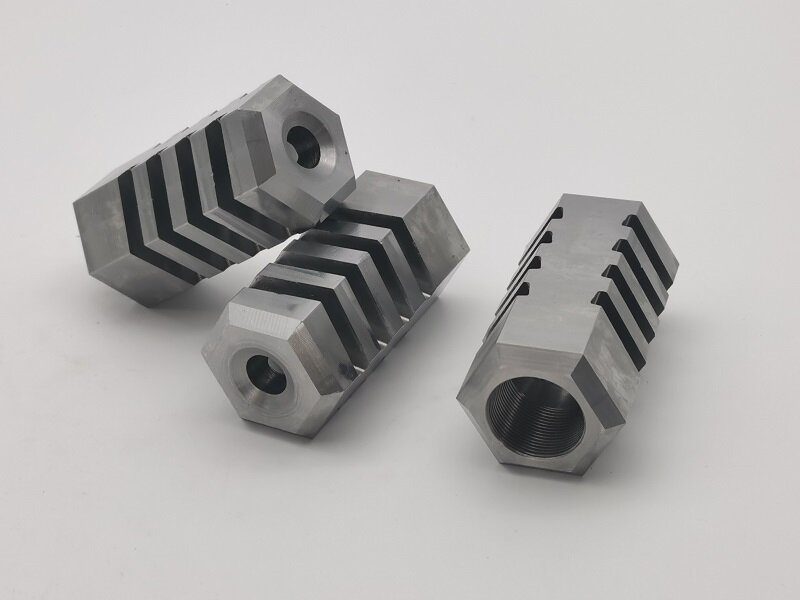 Bộ phận kết nối ống lục giác cải thiện việc lắp ráp cơ khí của bạn như thế nào?